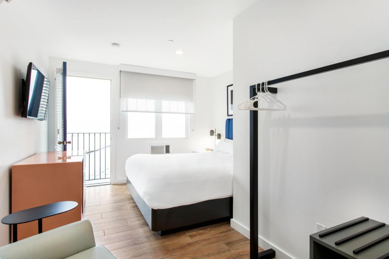 Grove Hotel Cherry Grove Екстер'єр фото