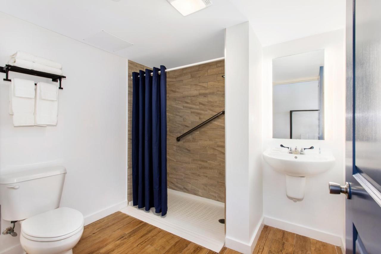 Grove Hotel Cherry Grove Екстер'єр фото